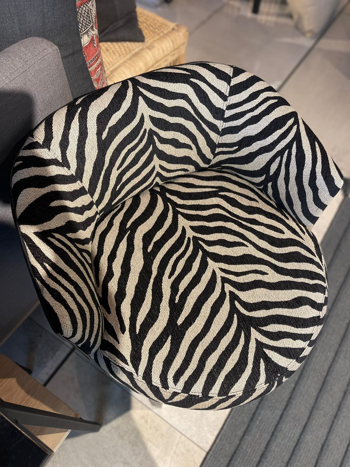 Zebbie Chair