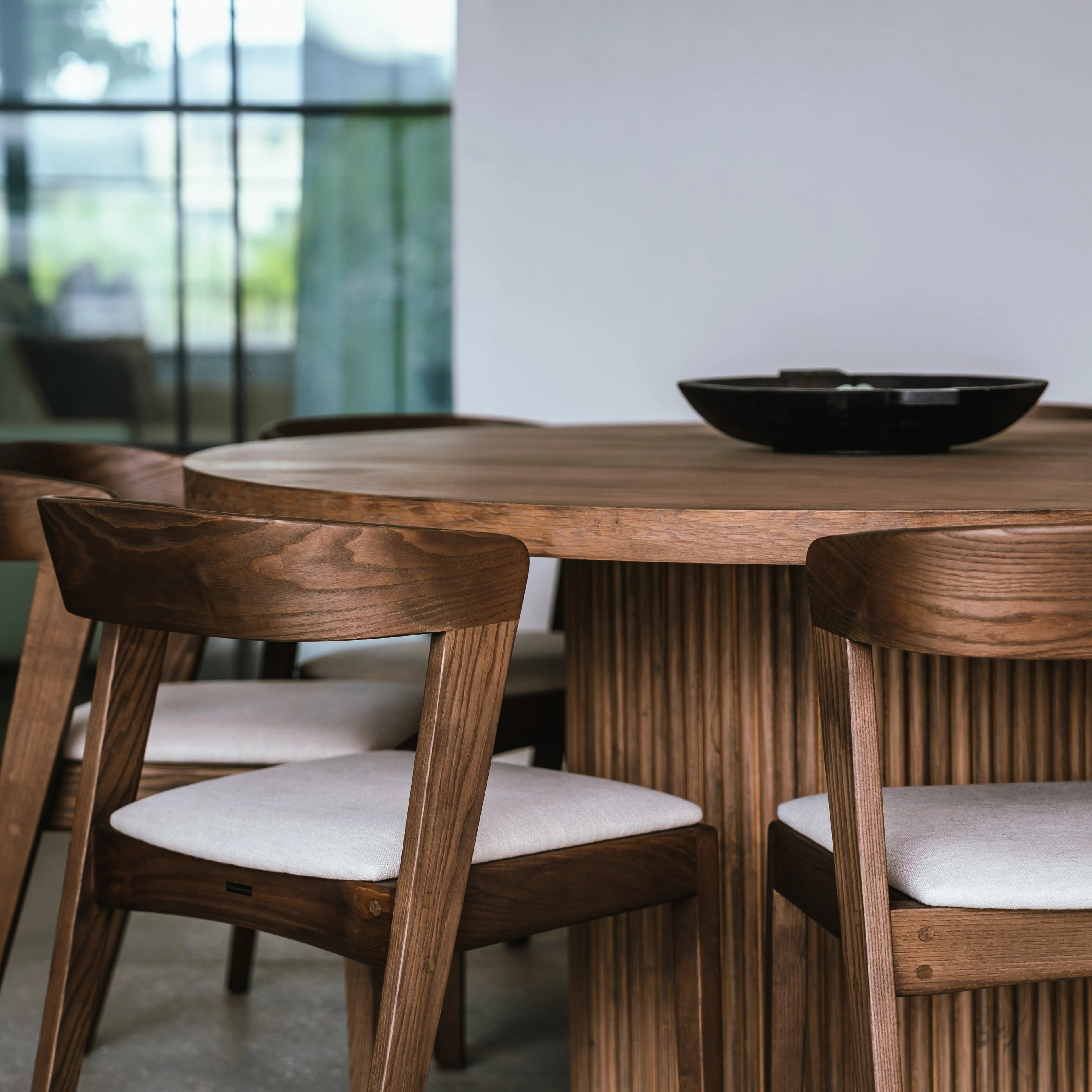 Fluted Round Dining Table