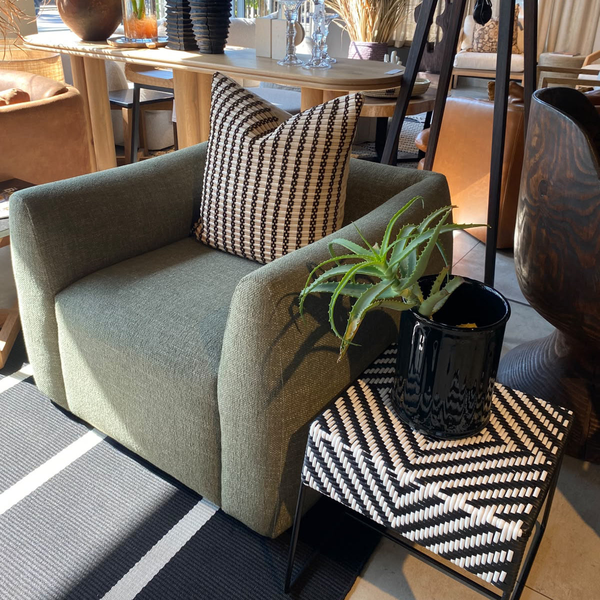 Vida Chair