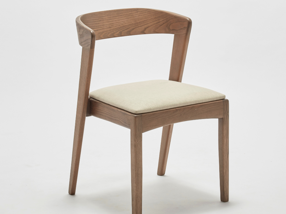 Vuti Chair