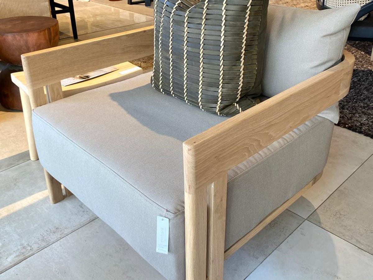 Curve Outdoor Oak Chair