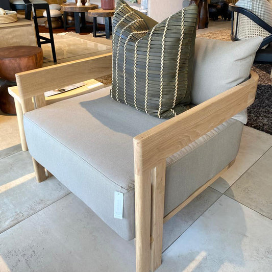 Curve Outdoor Oak Chair